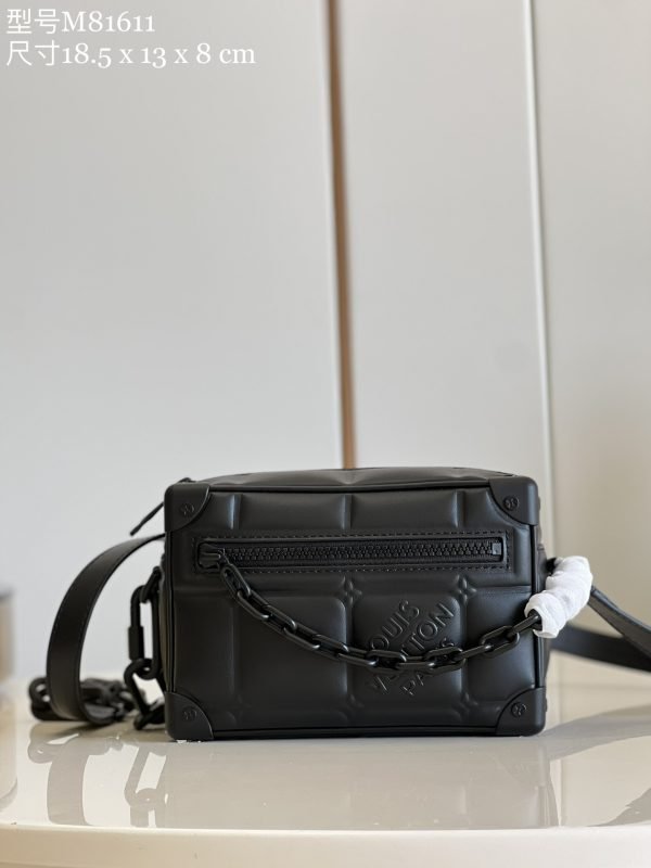 LV BAG (M81611)