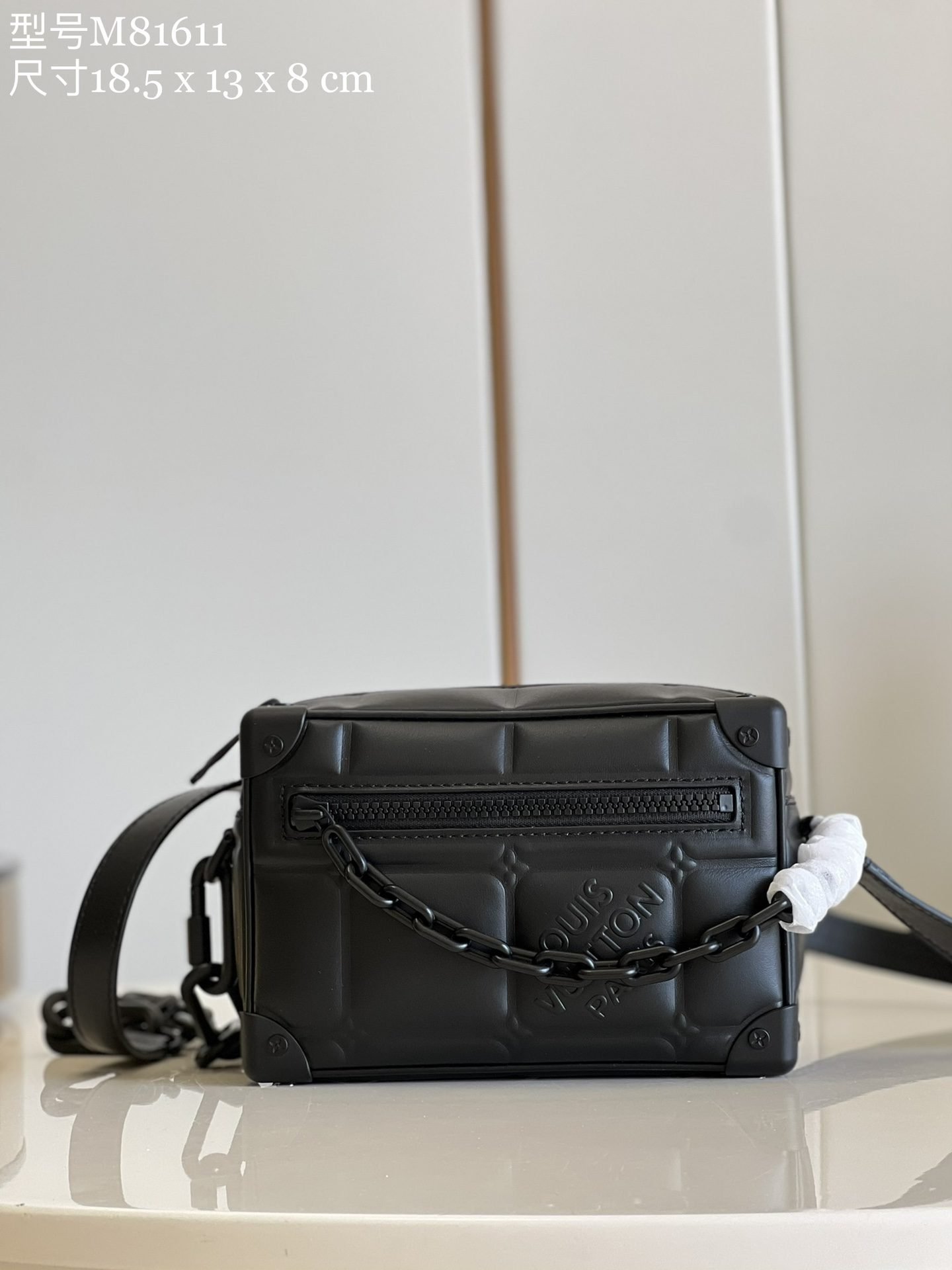 LV BAG (M81611) - Image 2