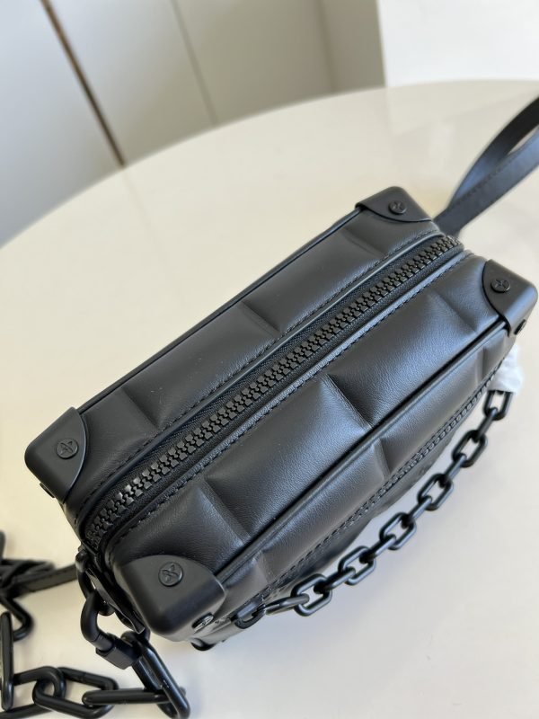 LV BAG (M81611) - Image 6
