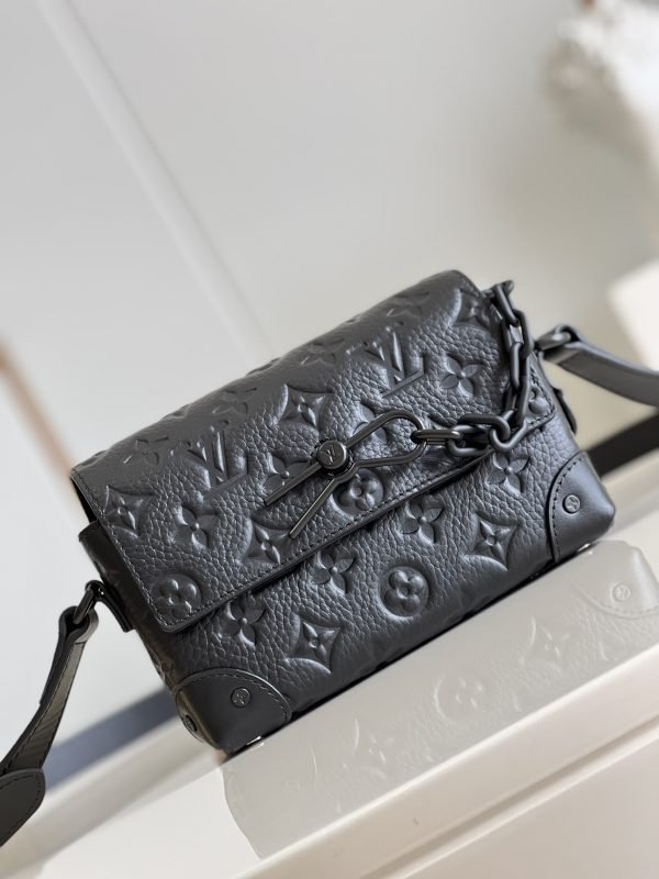 LV BAG (M81746) - Image 4