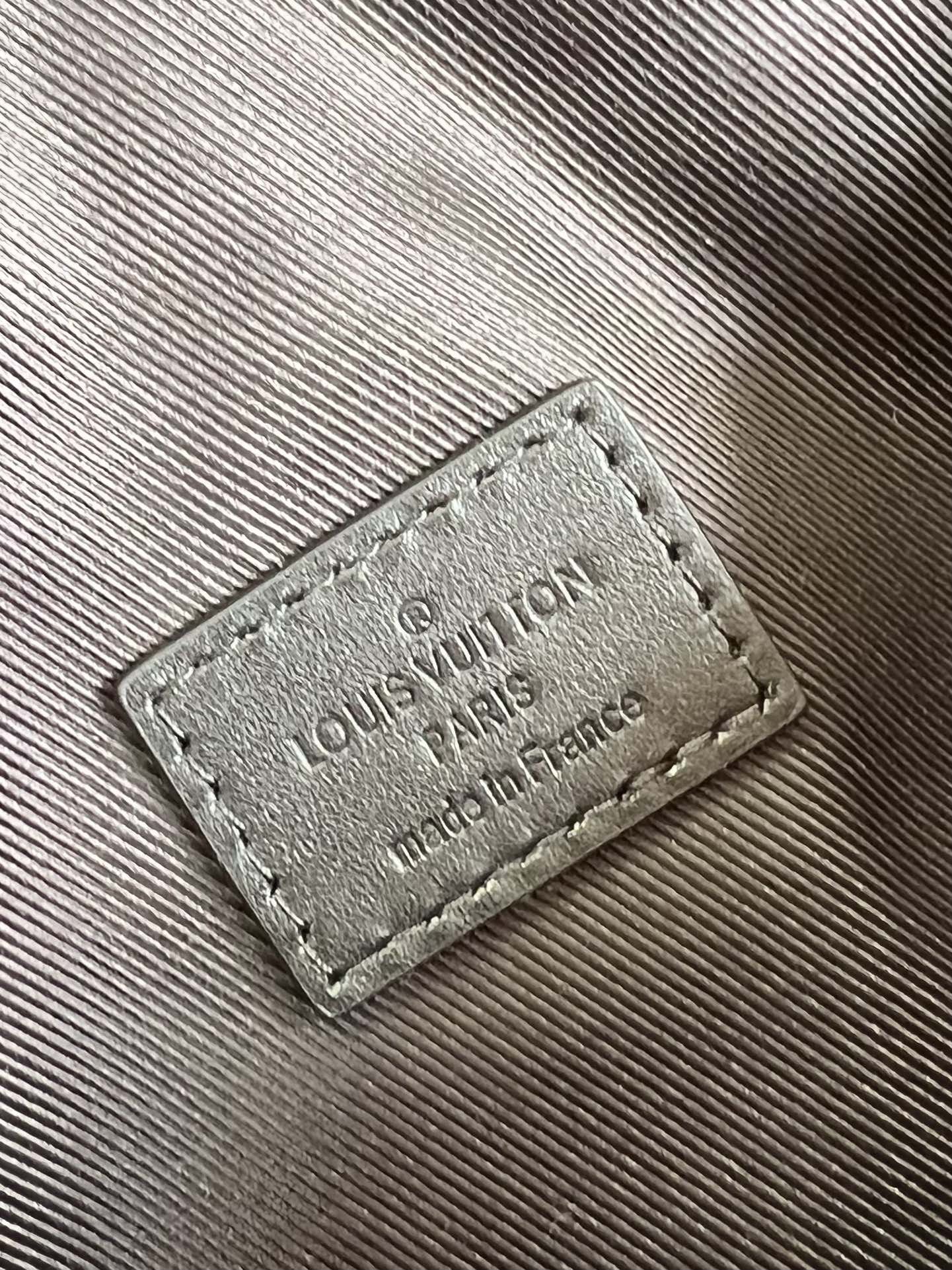 LV BAG (M81783) - Image 5