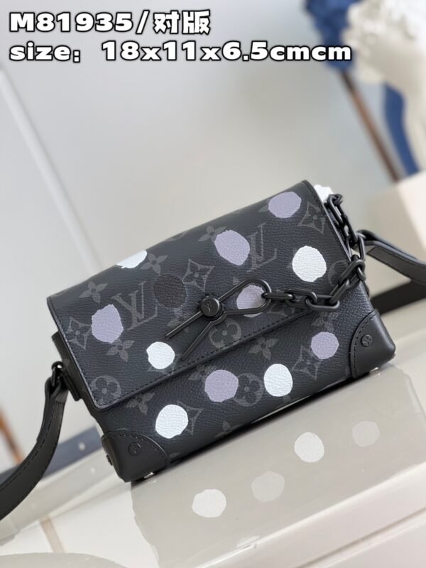 LV BAG (M81935) - Image 4