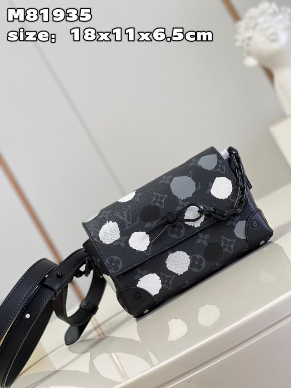 LV BAG (M81935) - Image 4
