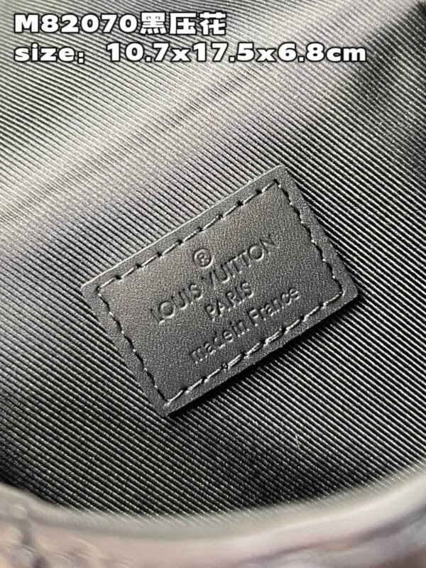 LV BAG (M82070) - Image 8