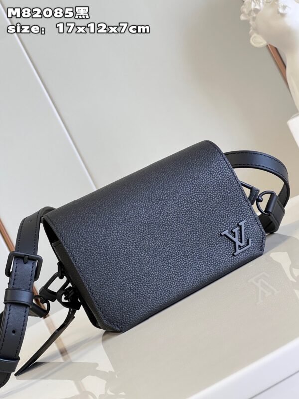 LV BAG (M82085) - Image 4