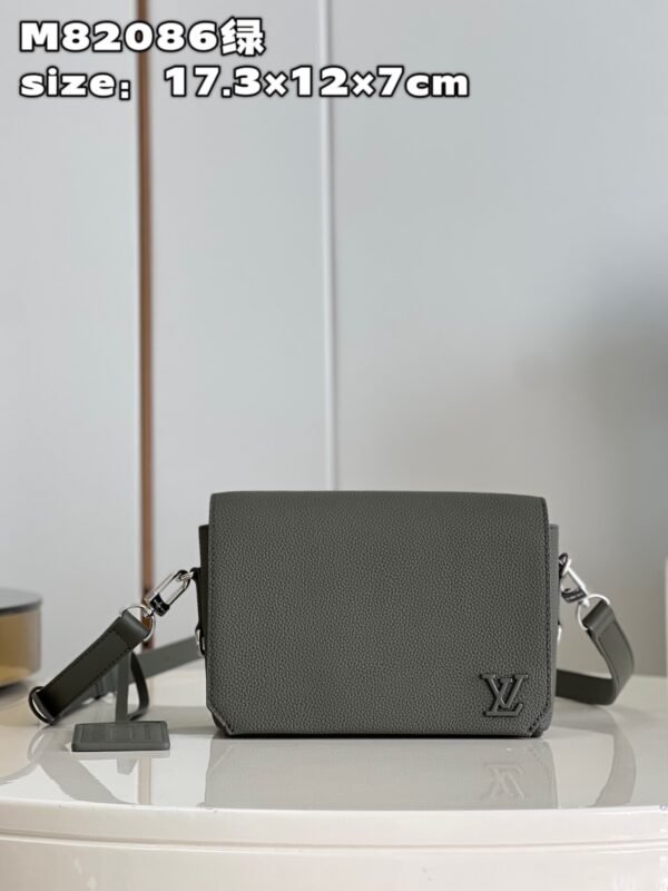 LV BAG (M82086)