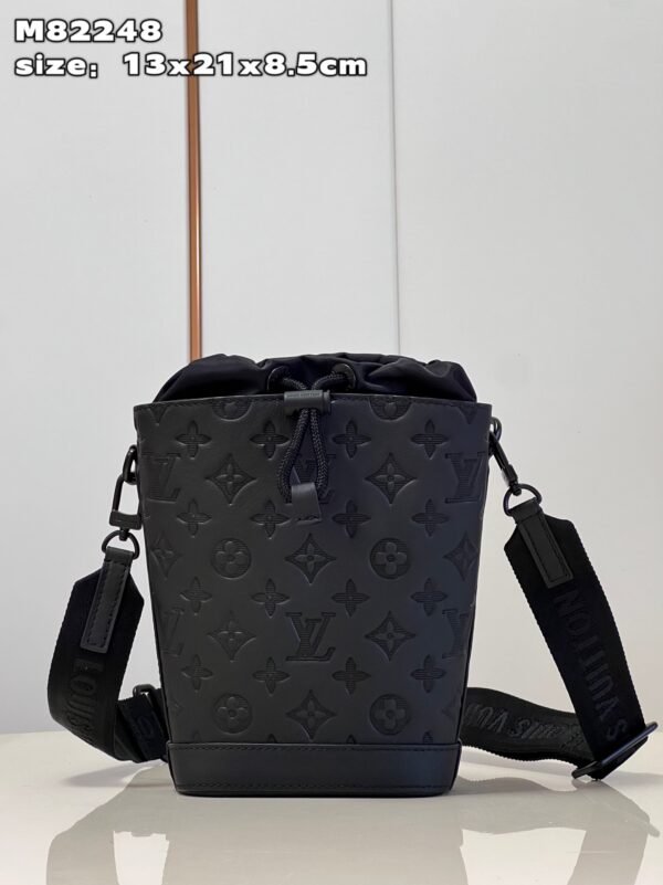LV BAG (M82248)