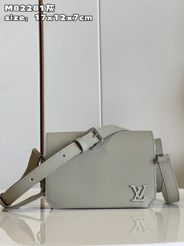 LV BAG (M82281)