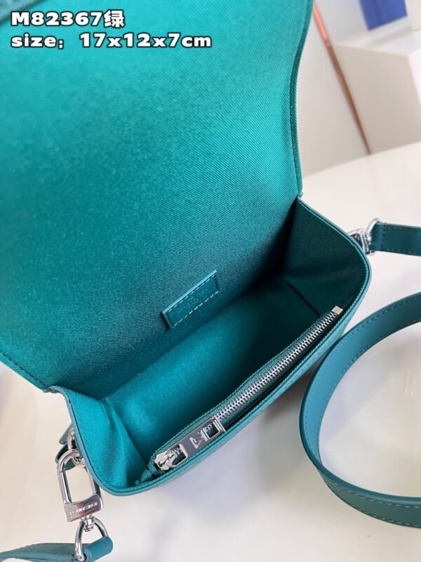 LV BAG (M82367) - Image 8