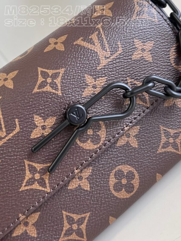 LV BAG (M82534) - Image 4