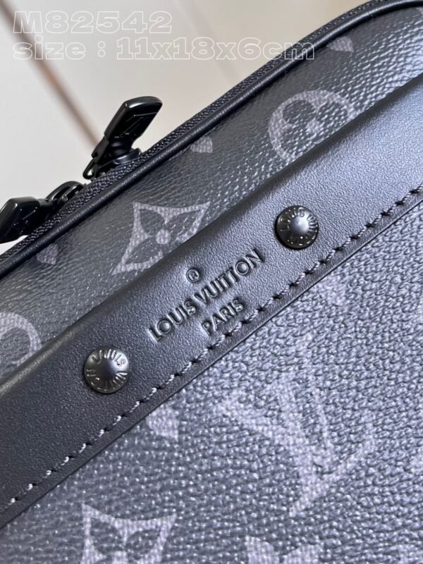LV BAG (M82542) - Image 4