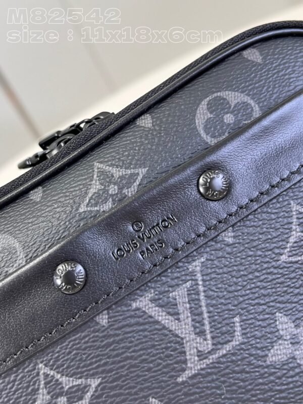LV BAG (M82542) - Image 4