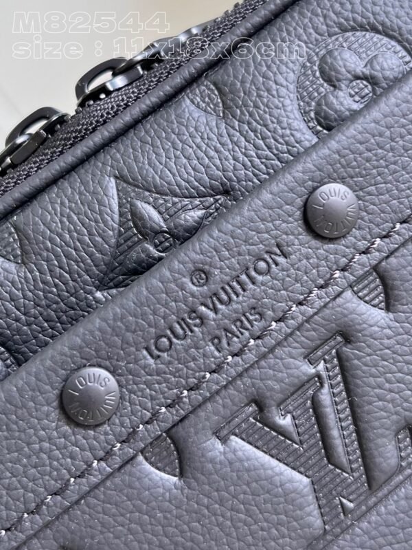 LV BAG (M82544) - Image 4