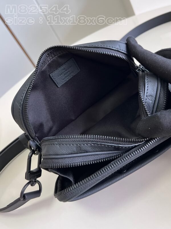 LV BAG (M82544) - Image 8
