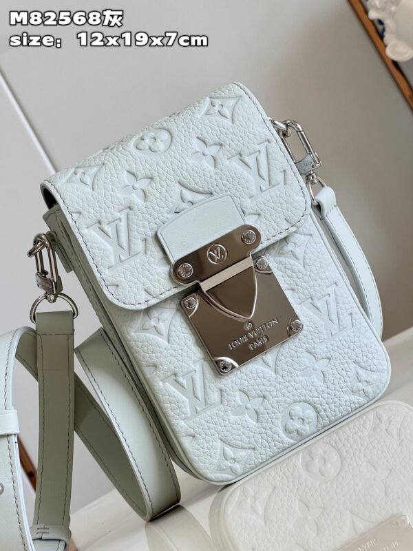 LV BAG (M82568) - Image 4