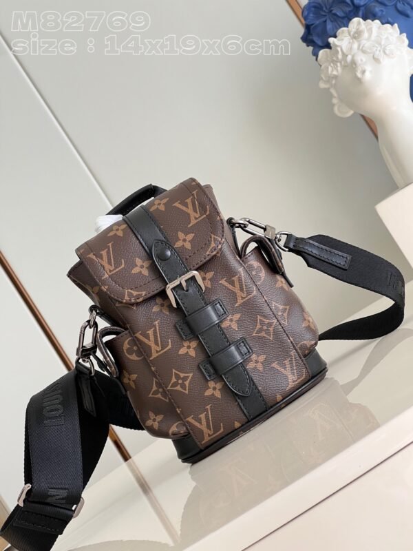 LV BAG (M82769)