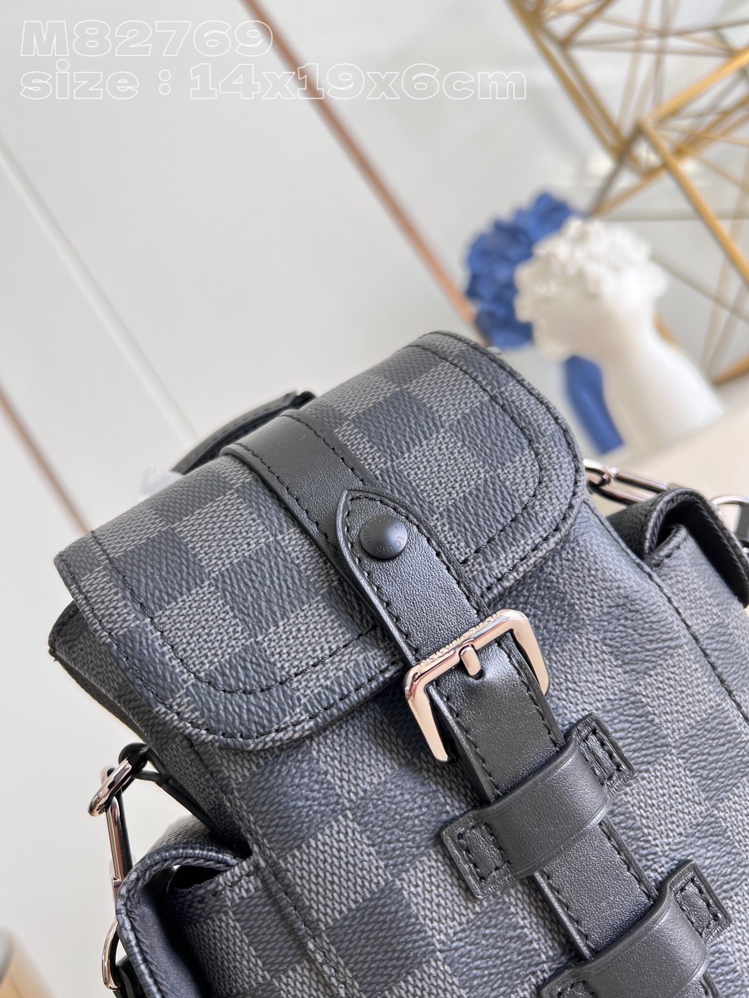 LV BAG (M82769) - Image 3