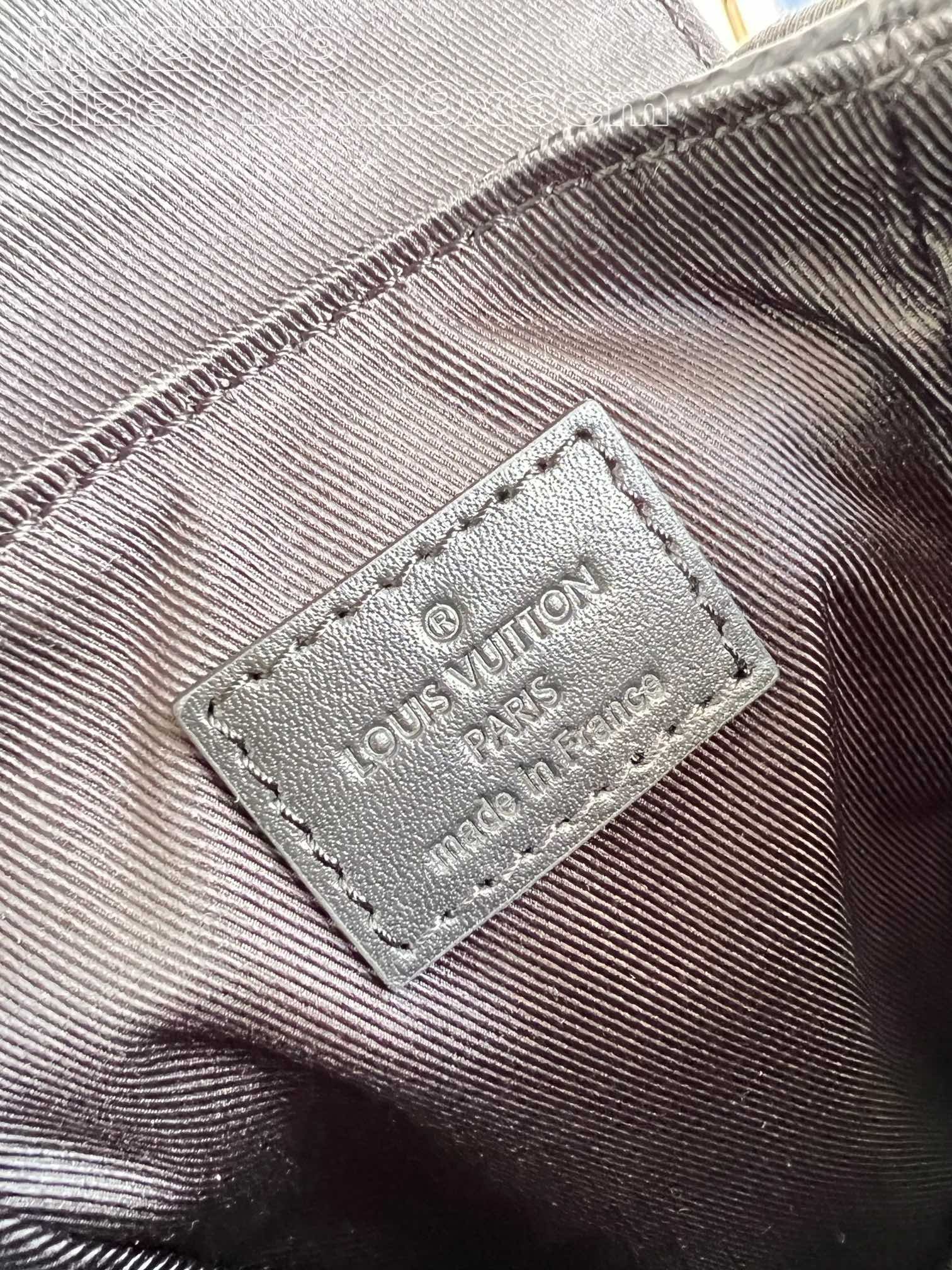 LV BAG (M82769) - Image 5