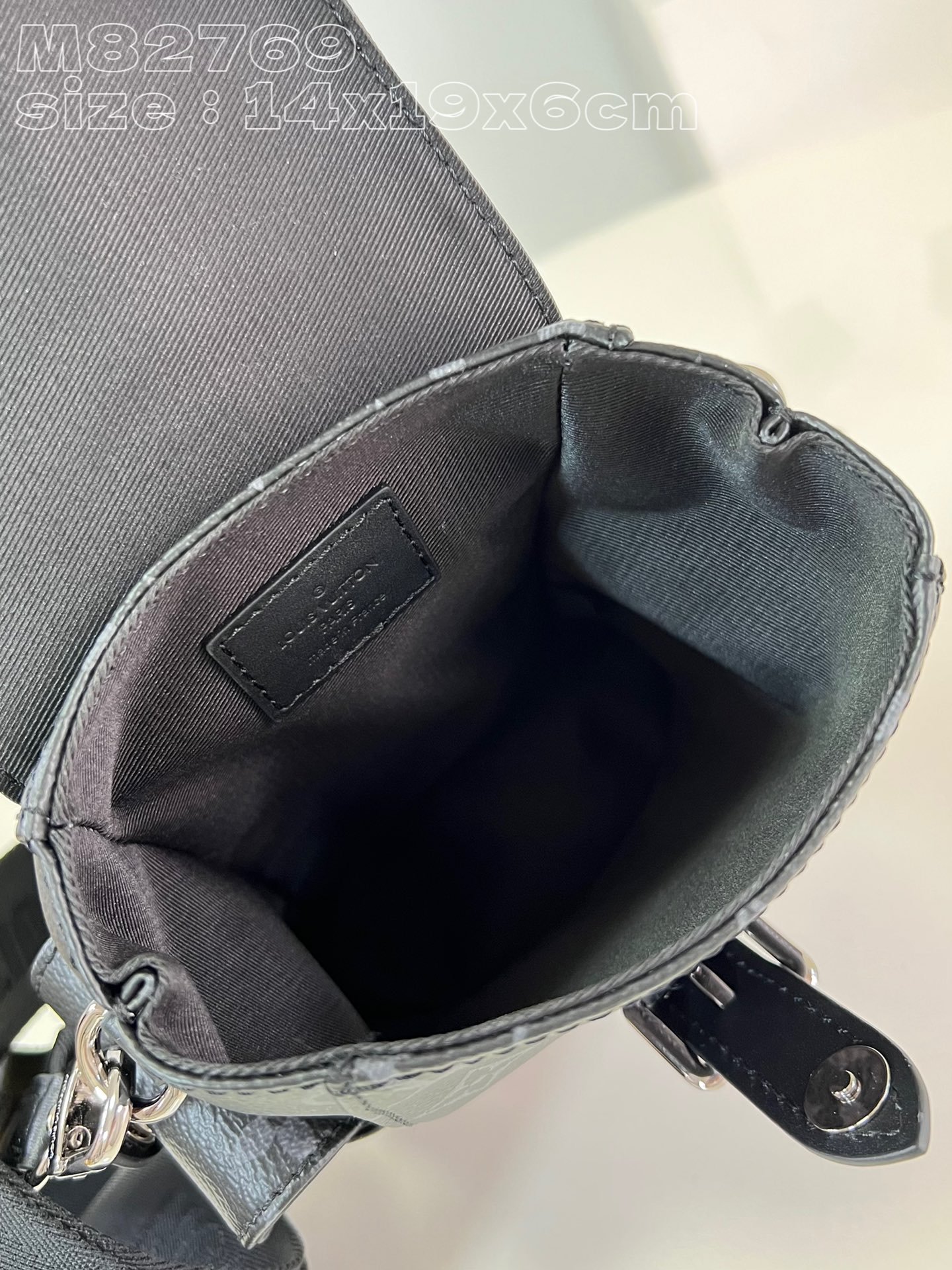 LV BAG (M82769) - Image 7