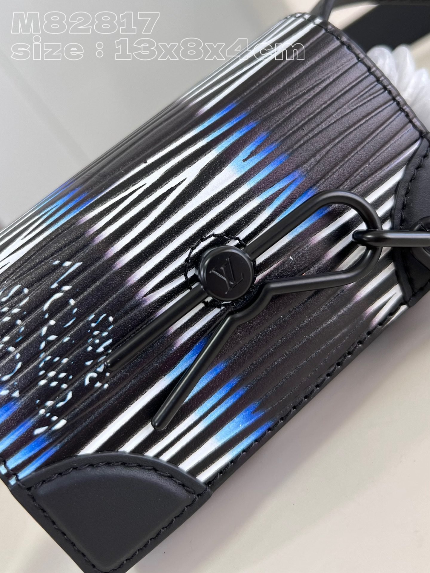 LV BAG (M82817) - Image 3