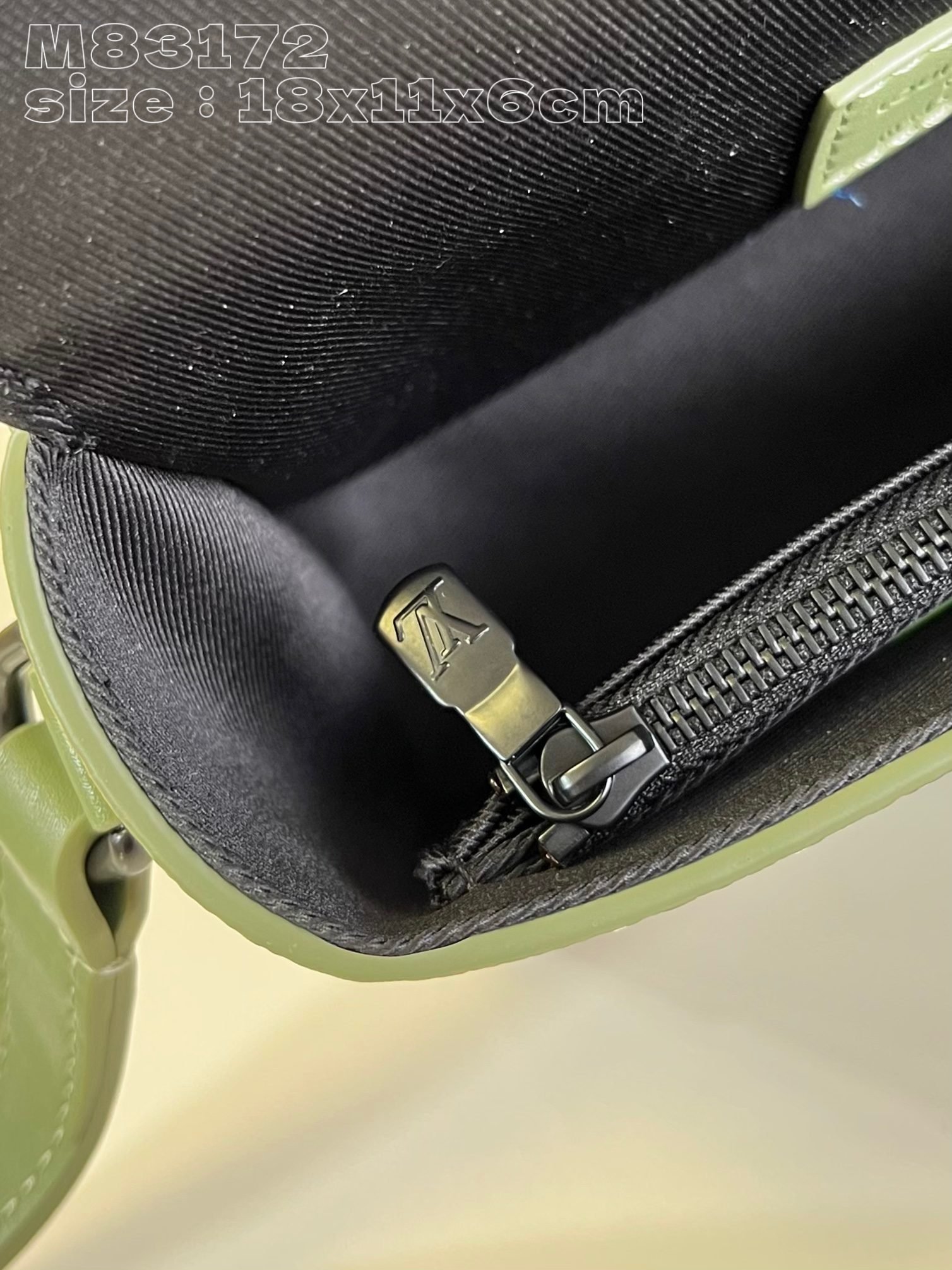 LV BAG (M83172) - Image 7