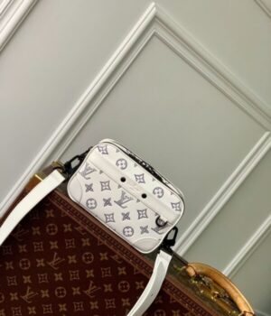LV BAG (M83383)
