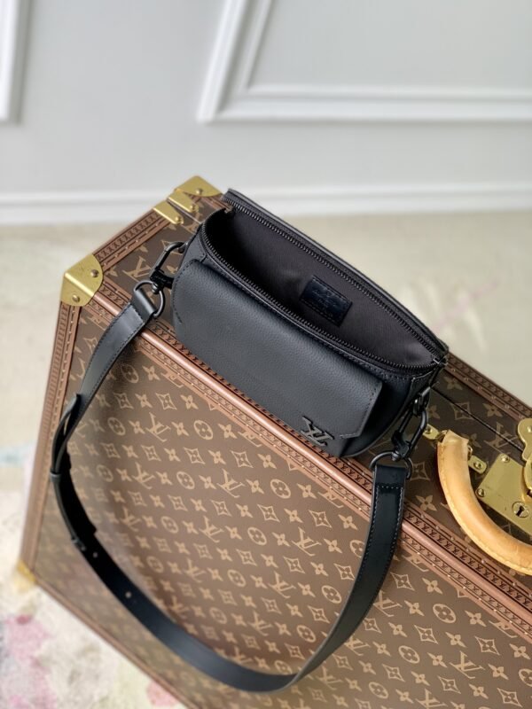 LV BAG (M83563) - Image 6