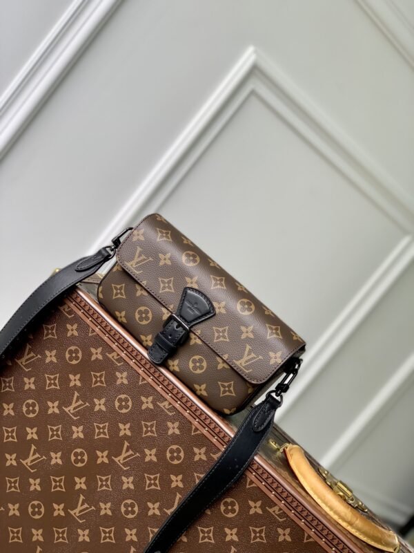 LV BAG (M83567) - Image 4