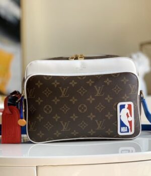 LV BAG (M85143)