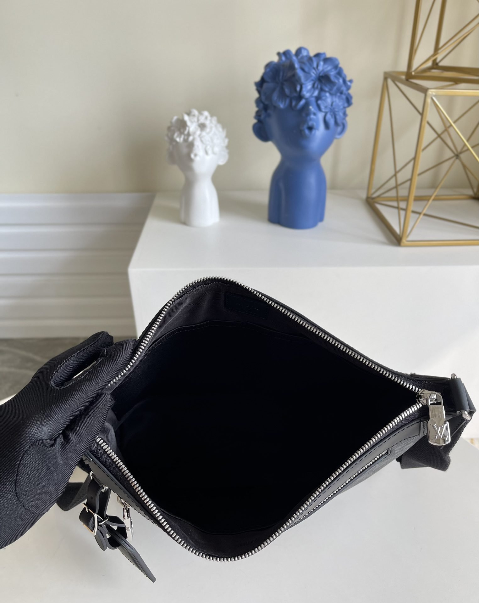 LV BAG (N40003) - Image 7