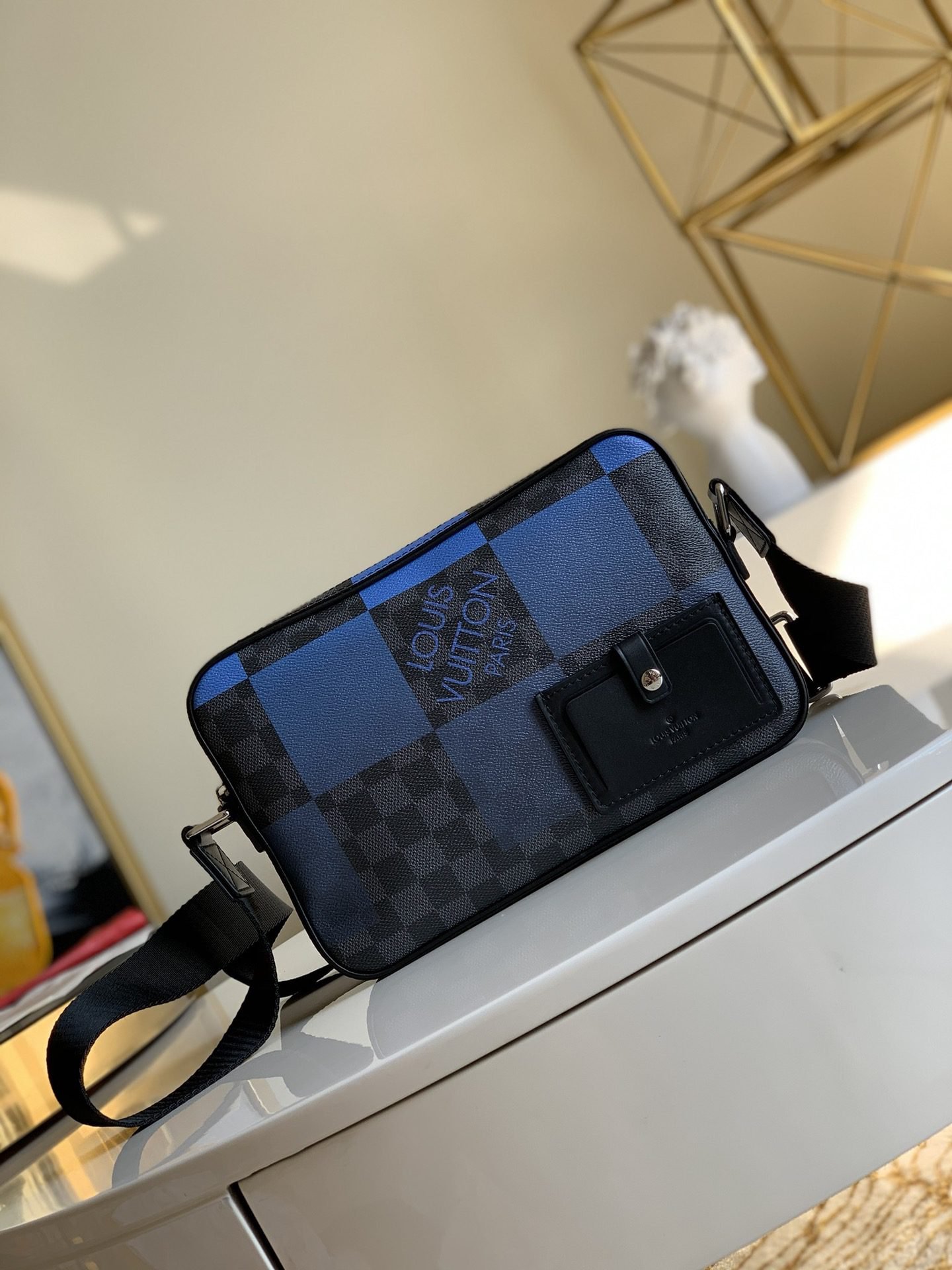 LV BAG (N40408) - Image 2