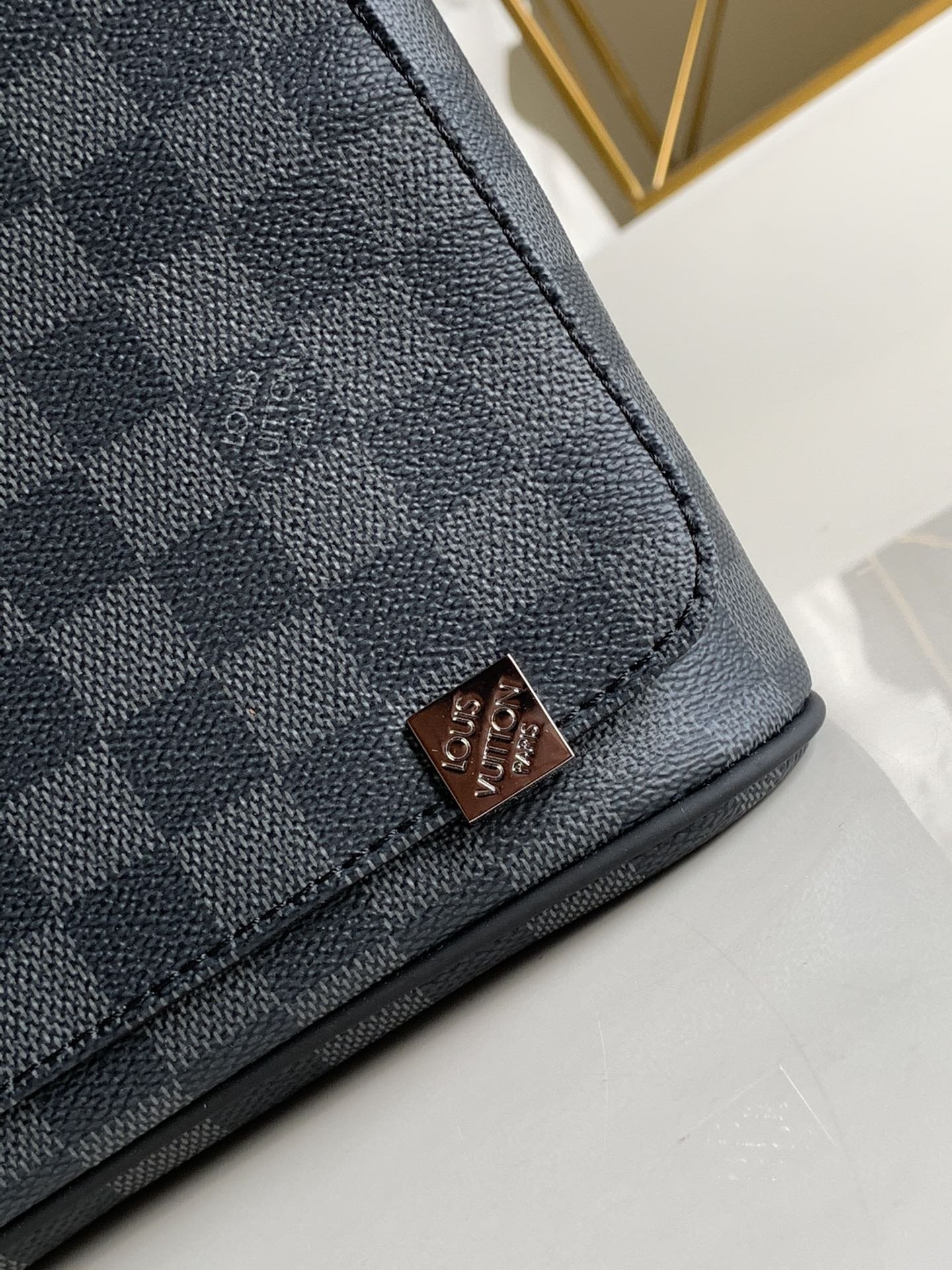 LV BAG (N41028) - Image 3