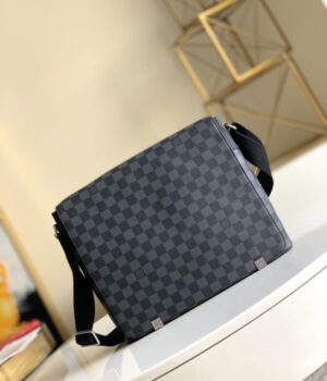 LV BAG (N41029)