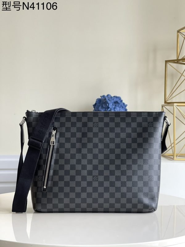 LV BAG (N41106)