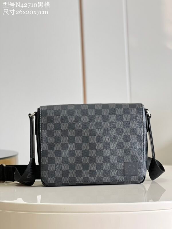LV BAG (N42710)