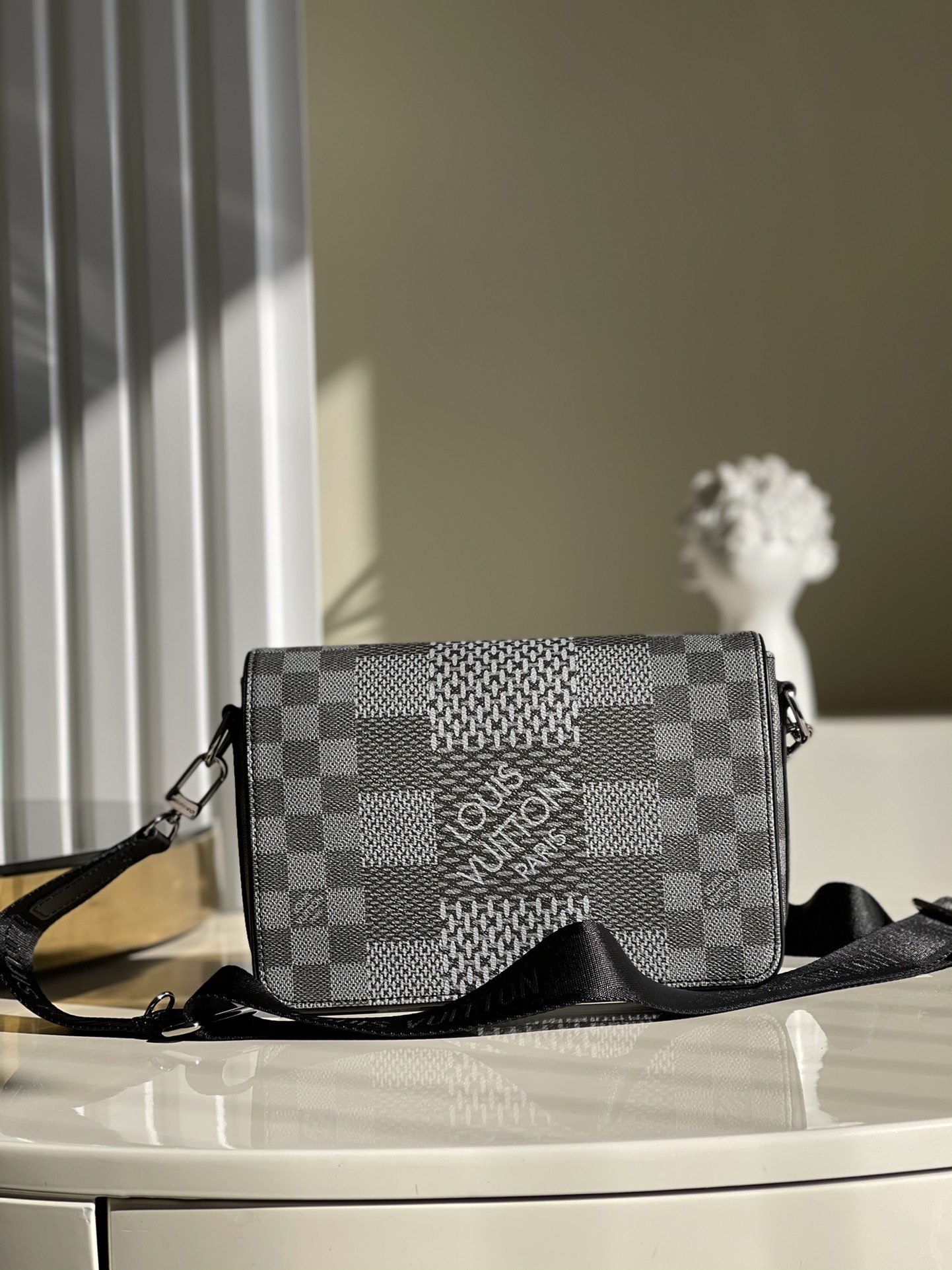 LV BAG (N50013) - Image 2