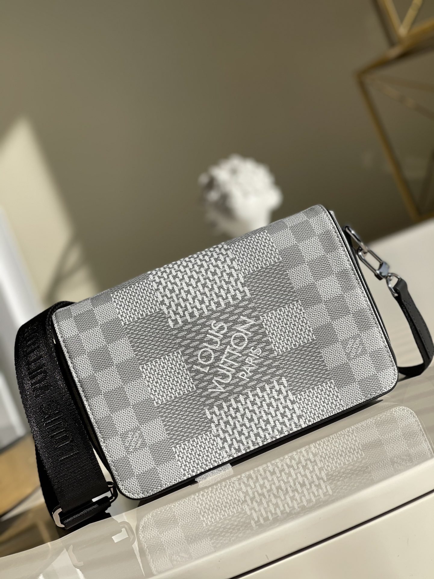 LV BAG (N50014) - Image 3