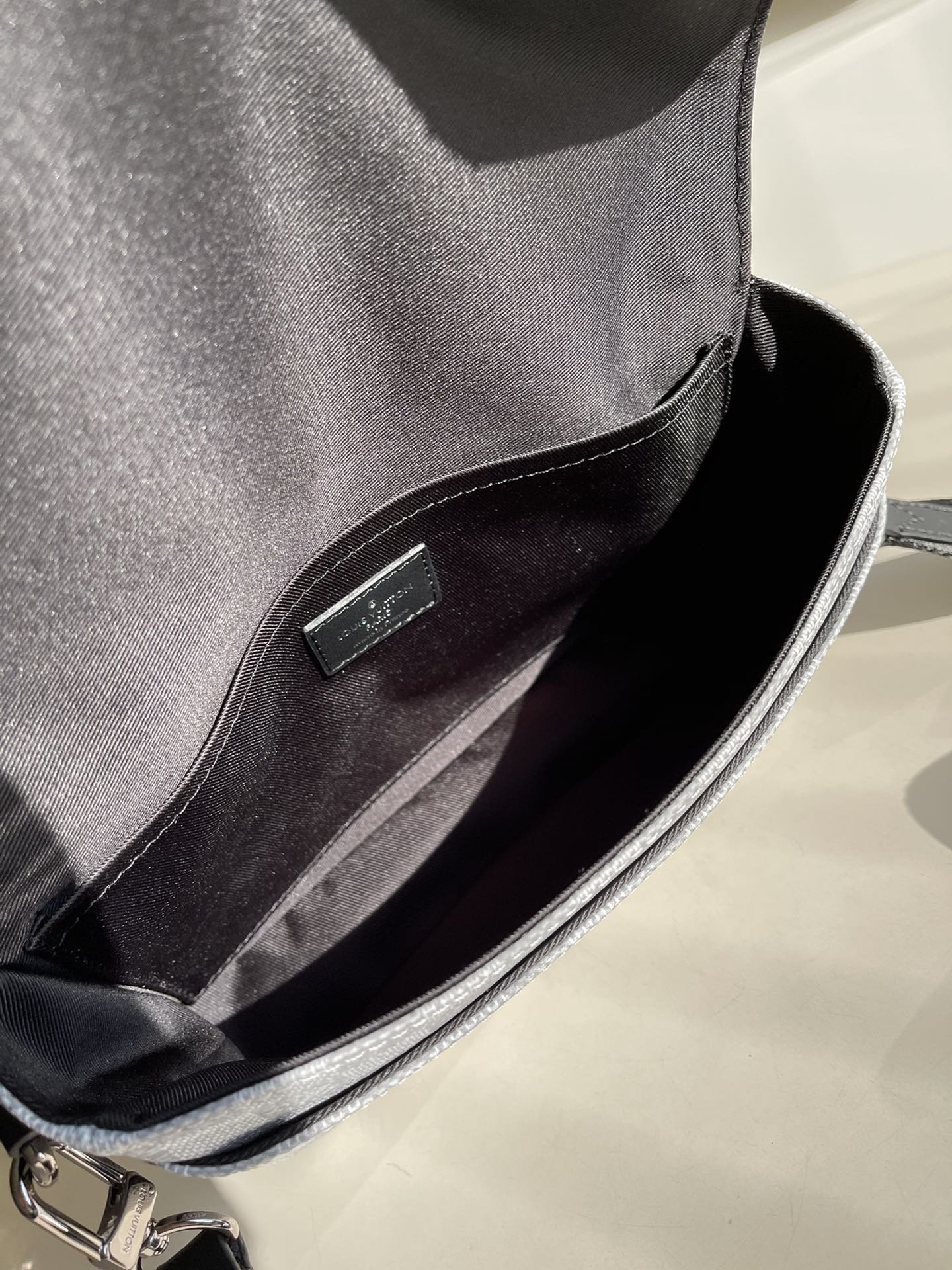 LV BAG (N50014) - Image 7