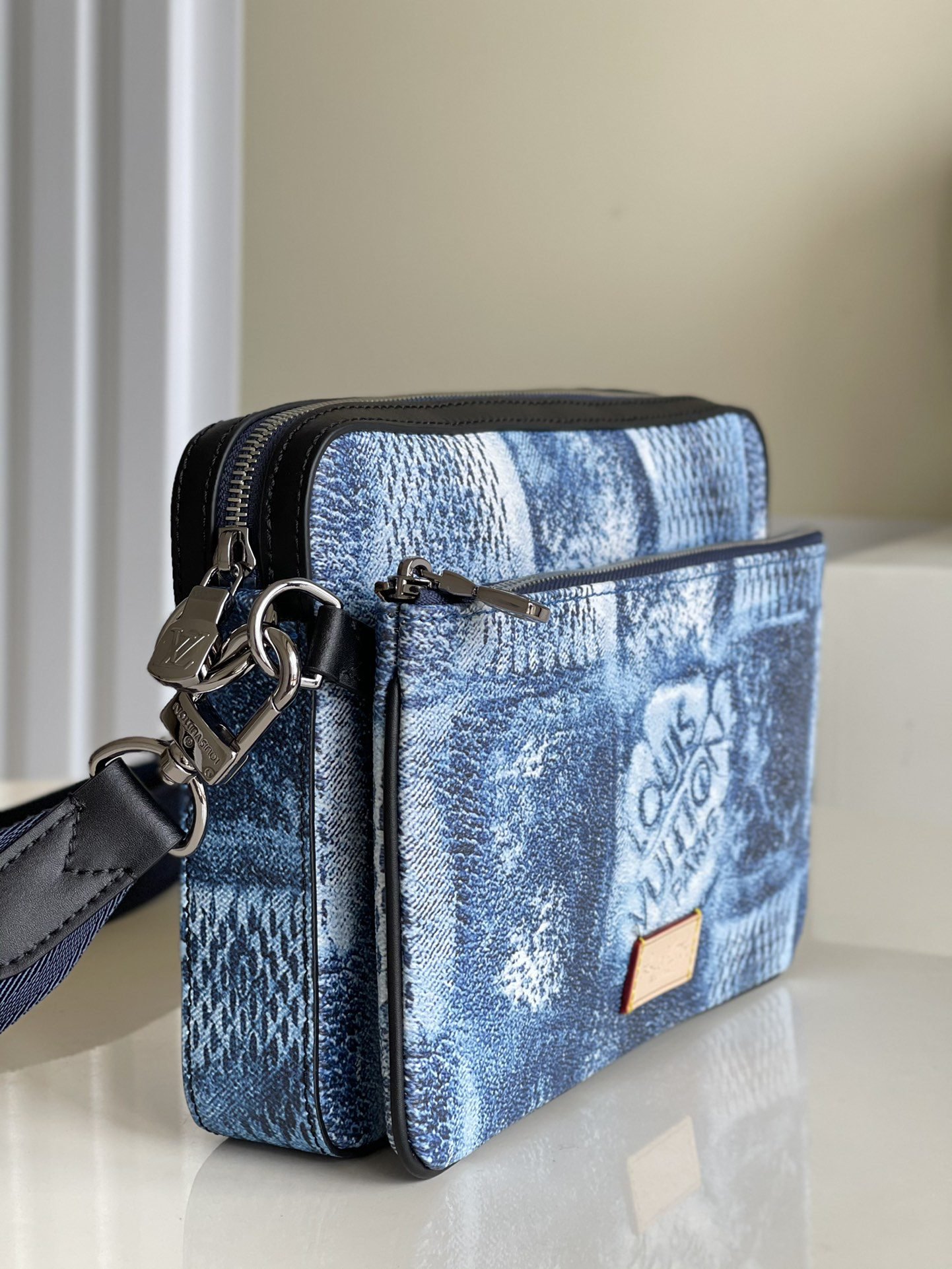 LV BAG (N50068) - Image 3