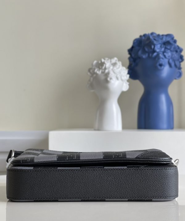 LV BAG (N80401) - Image 4