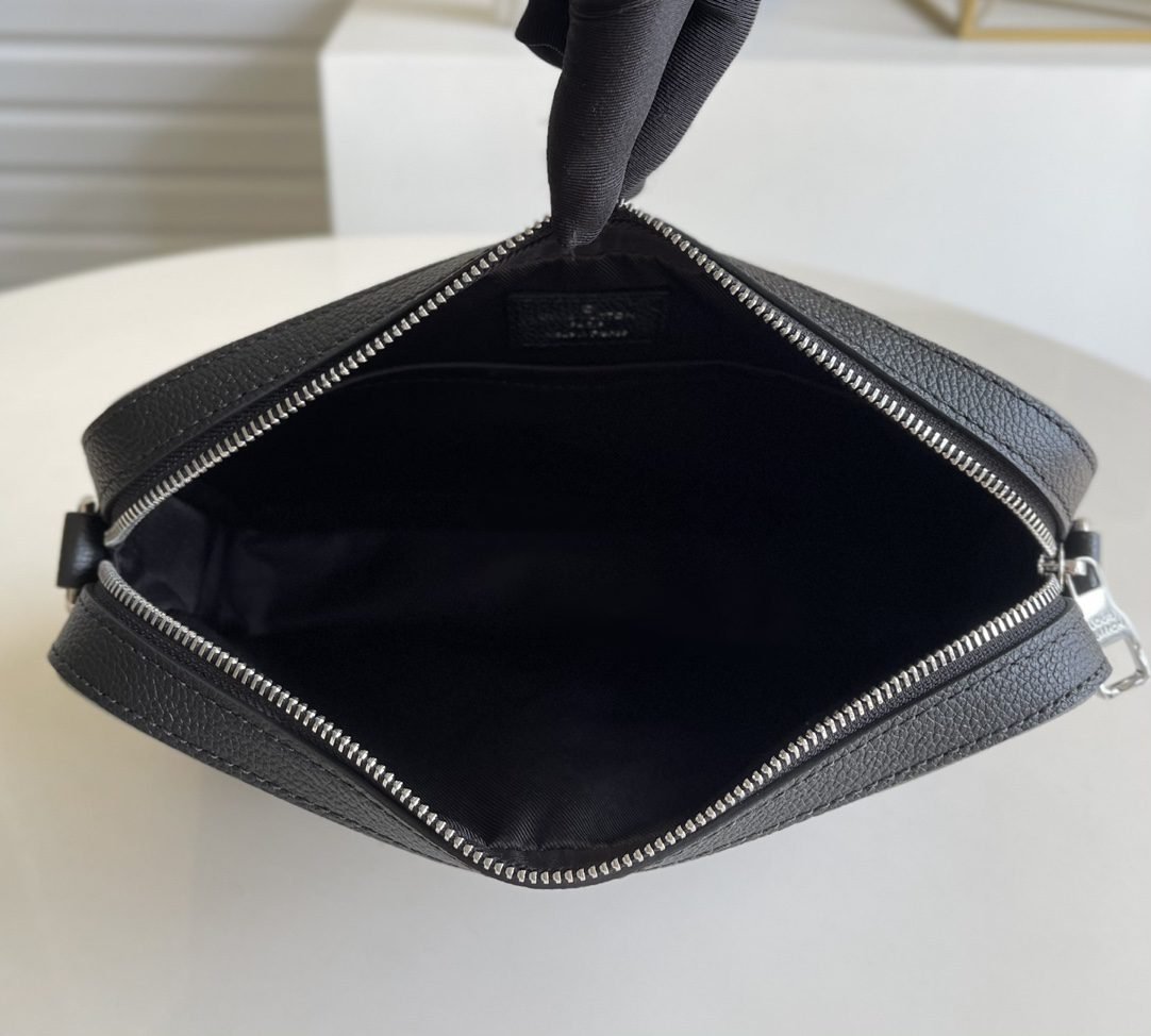 LV BAG (N80401) - Image 7