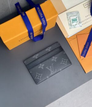 LV CARD HOLDER