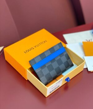 LV CARD HOLDER