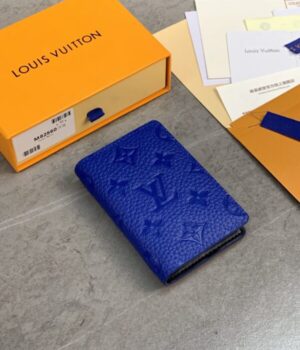 LV CARD HOLDER
