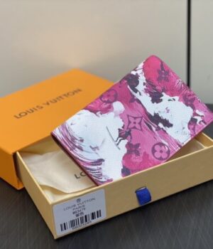 LV CARD HOLDER