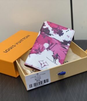 LV CARD HOLDER