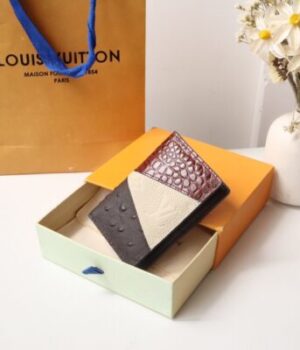LV CARD HOLDER