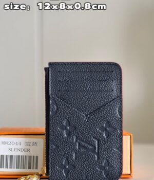 LV CARD HOLDER
