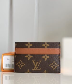 LV CARD HOLDER