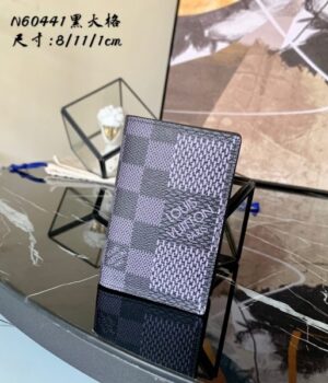 LV CARD HOLDER